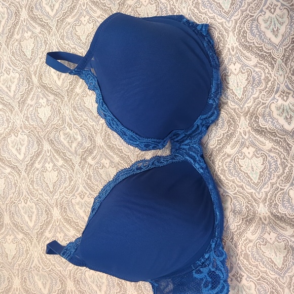 Lot Of 16 Bras. 13 are Natori. 3 are Victorias secret VGUC. All for only $60!!!! - Picture 10 of 17